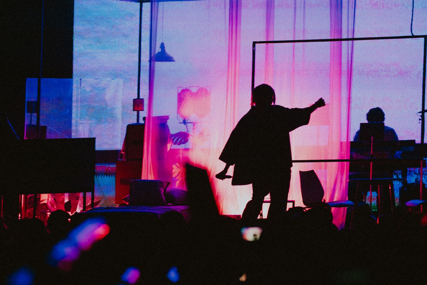 くじら（Photo by Kato Shumpei）