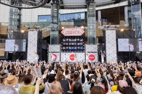 ONE N' ONLY「SUMMER STATION 音楽LIVE」の様子。（撮影：米山三郎）