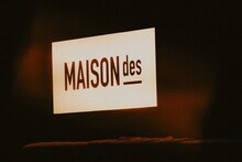 「MAISONdes LIVE #1」ステージセットの様子。（Photo by Kato Shumpei）