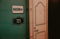 「MAISONdes LIVE #1」場内展示の様子。（Photo by Kato Shumpei）