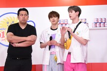 左からジャンボたかお（レインボー）、河野純喜、金城碧海。