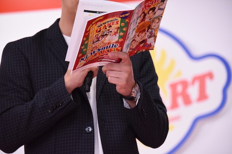 ポップアップショップで販売されるノート。ニューヨークが使用する本イベントの進行表としても使われた。