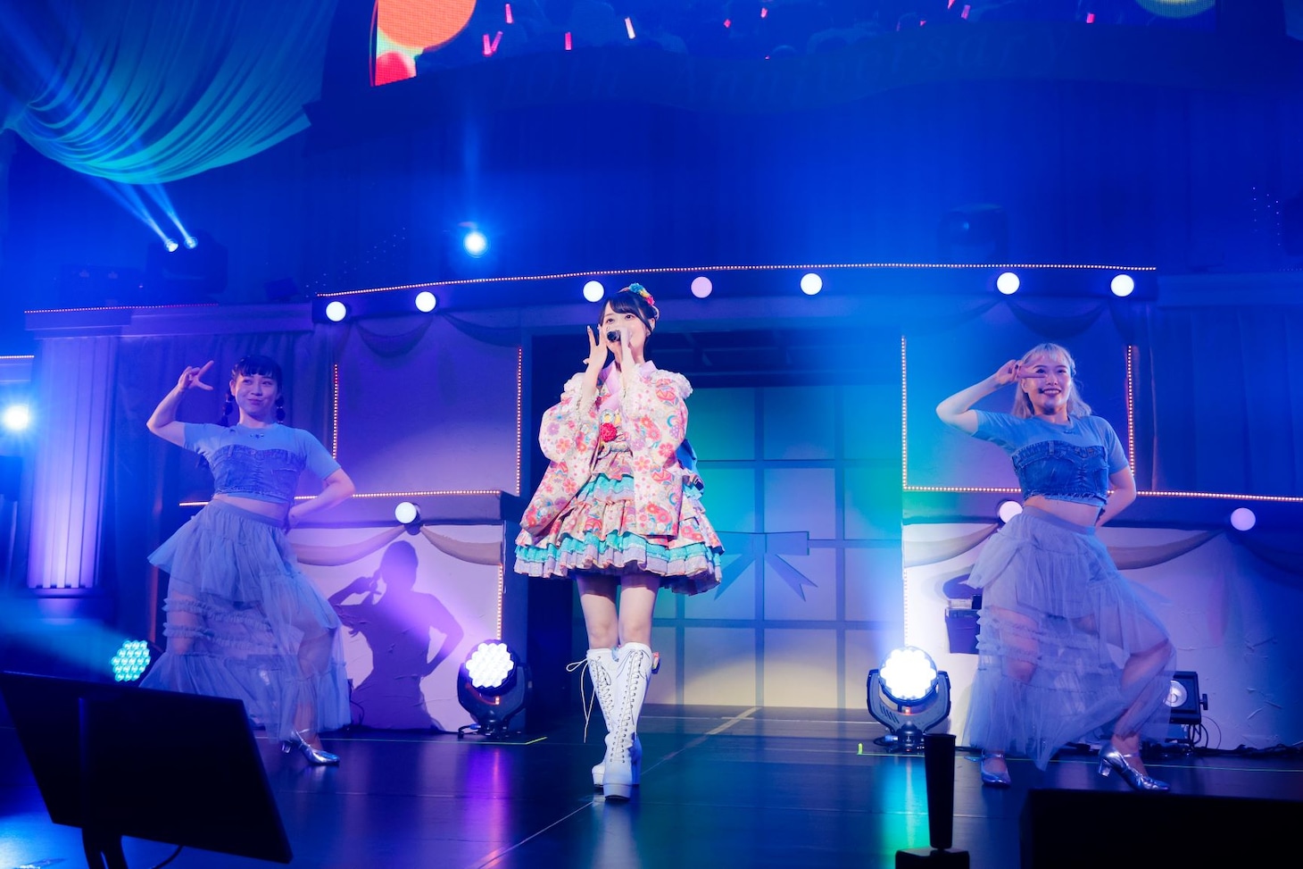 「小倉 唯 Memorial LIVE 2023～10th Anniversary Assemble!!～」の様子。