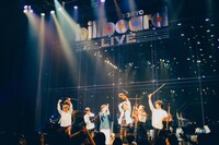 「石崎ひゅーい 2023『キミがいるLIVE』-Piano Quintet-」の様子。（photo by renzo masuda）