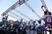 TEAM SHACHI「SHACHI SUMMER2023 名古屋城～叫べ！夢と希望の銃弾を放つ夜～」の様子。