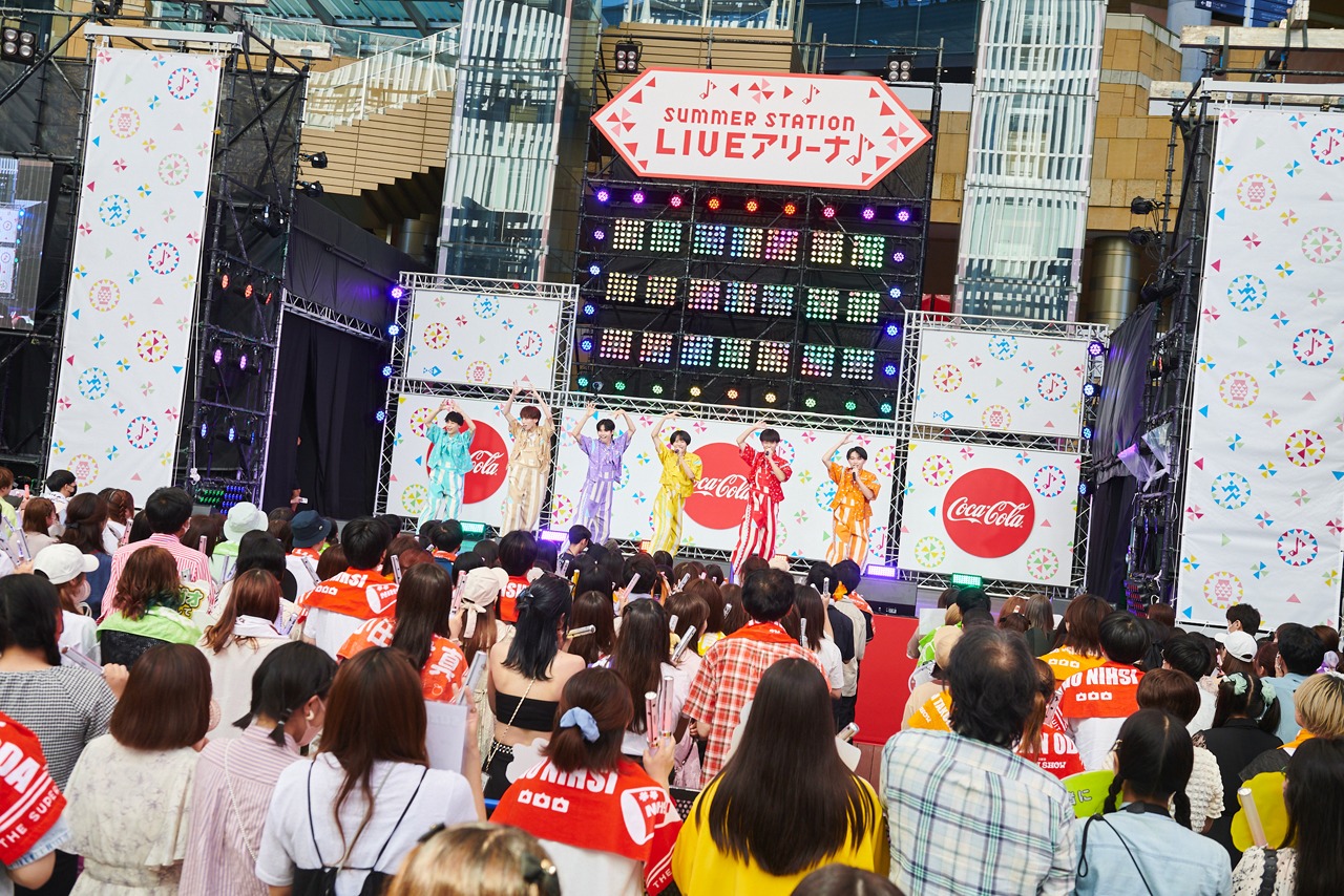 「SUMMER STATION 音楽LIVE」の様子。（撮影：上溝恭香）