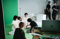 撮り下ろし写真の撮影風景。