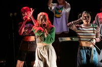 左からhana、sayo、mana。