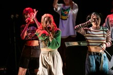 左からhana、sayo、mana。