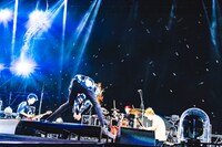 「都会のラクダSP ～ 真夏のフジQ、ラクダにっぽんいち ～」の様子。（撮影：青木カズロー）