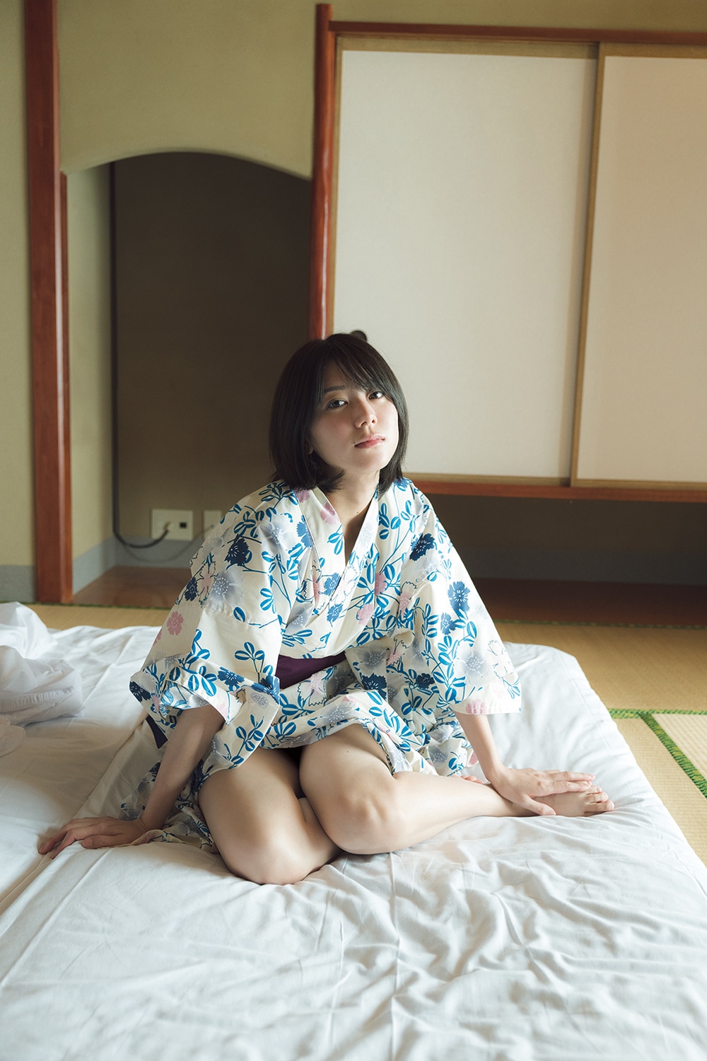 大西桃香（AKB48）2nd写真集「大西桃香写真集 桃の眺め方」より。
