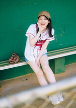 乃木坂46 田村真佑1st写真集「恋に落ちた瞬間」先行カット11弾。（撮影：藤原宏［Pygmy Company］）