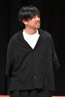 瑠東東一郎監督