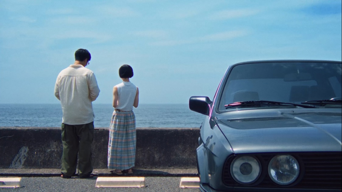 山下達郎「Sync Of Summer」ミュージックビデオより。