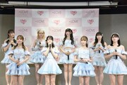 ＝LOVE「ナツマトぺ」発売記念会見の様子。