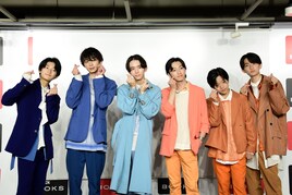 Lienelが1stシングル発売日にリリイベ開催、会場でMV先行公開のサプライズ