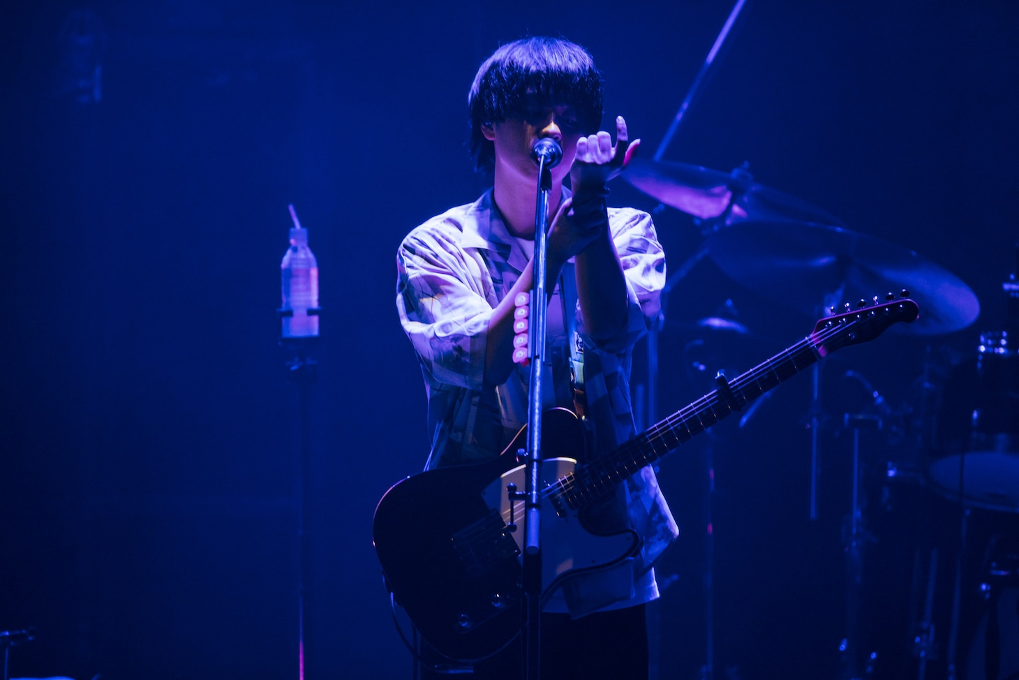 吉田右京（Vo, G）（撮影：横山マサト）