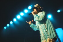 ano（撮影：鳥居洋介）