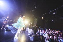 ano（撮影：鳥居洋介）