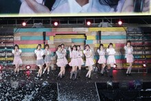 「想わせぶりっこ」を披露する≠ME。