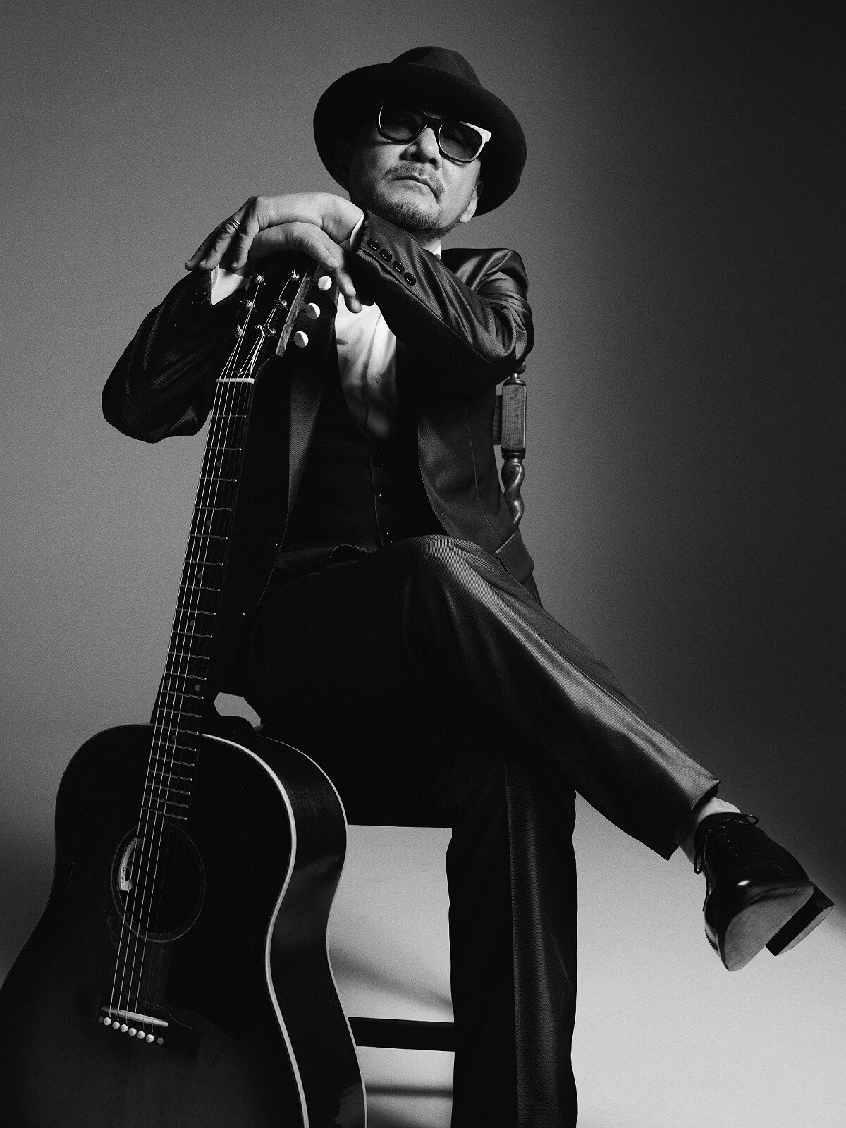 ソロデビュー25周年のChageが新作EP発表、新曲「幸せな不条理」先行配信＆MV公開