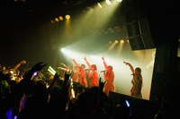 KiSS KiSS（Photo by sotobayashi kenta）