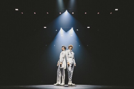 Anelaのパフォーマンスの様子。（撮影：白石達也）