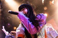 ユイ・ガ・ドクソン（撮影：曽我美芽）