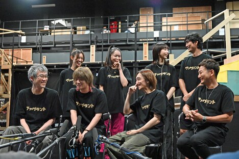 「ヴァグラント」会見の様子。