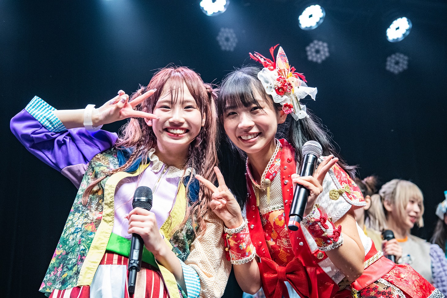 左からアイナスター、古川未鈴。