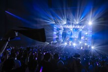 「和楽器バンド Japan Tour 2023 I vs I」千葉・市川市文化会館 大ホール公演の様子。（撮影：木村泰之）
