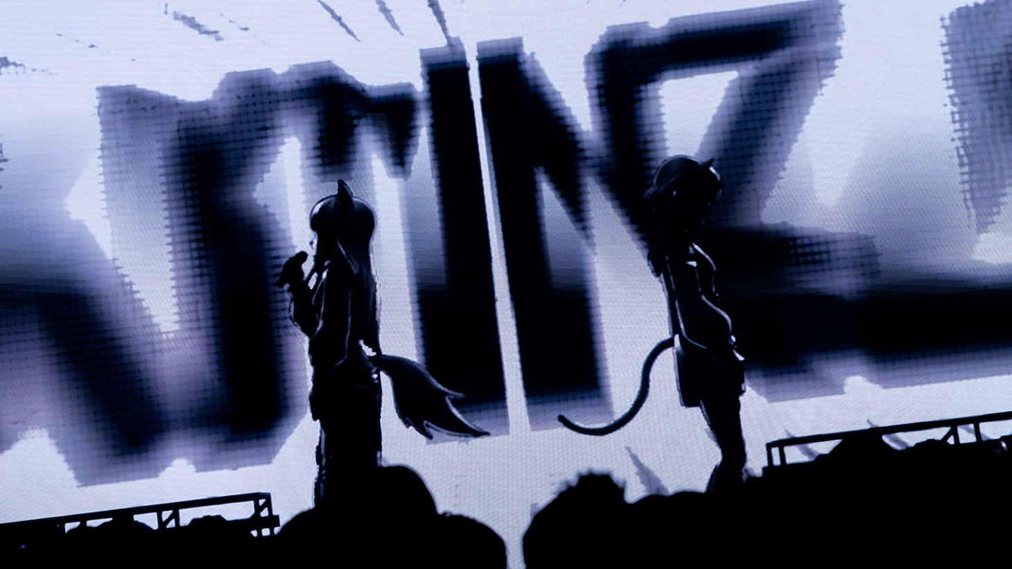 「KMNZ 2nd ONE-MAN LIVE『TYPE WILD』」の様子。（Photo by Kyogo Mamada）