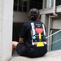 「ライブナタリー “Tempalay × Kroi”」Tシャツ着用画像