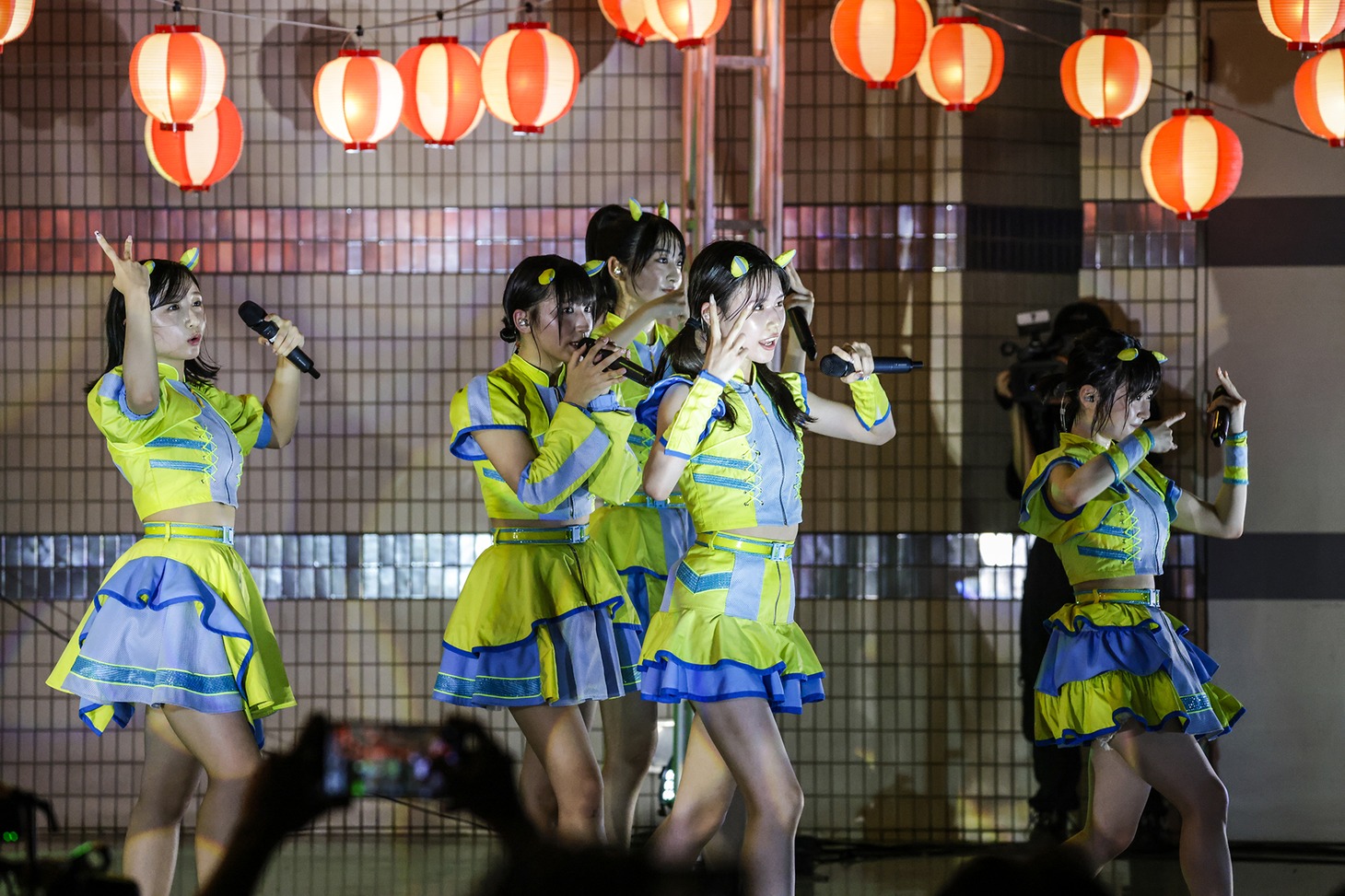 Devil ANTHEM.「#でび夏 無銭無双 in 代々木公園野外ステージ」の様子。（撮影：笹森健一）
