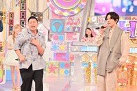 「オオカミ少年」の「ハマダ歌謡祭」に出演する長田庄平（左）、堂珍嘉邦（右）。 (c)TBS
