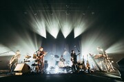 「くるり『愛の太陽 EP』発売記念ホールツアー2023」東京公演1日目の様子。(撮影:三田村亮)