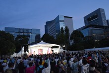 fishbowlによるライブの様子。