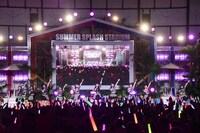 Juice=Juiceによるライブの様子。