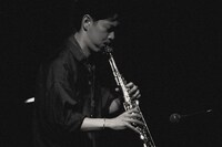 松丸契（撮影：三田村亮）