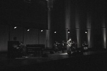 松丸契（撮影：三田村亮）