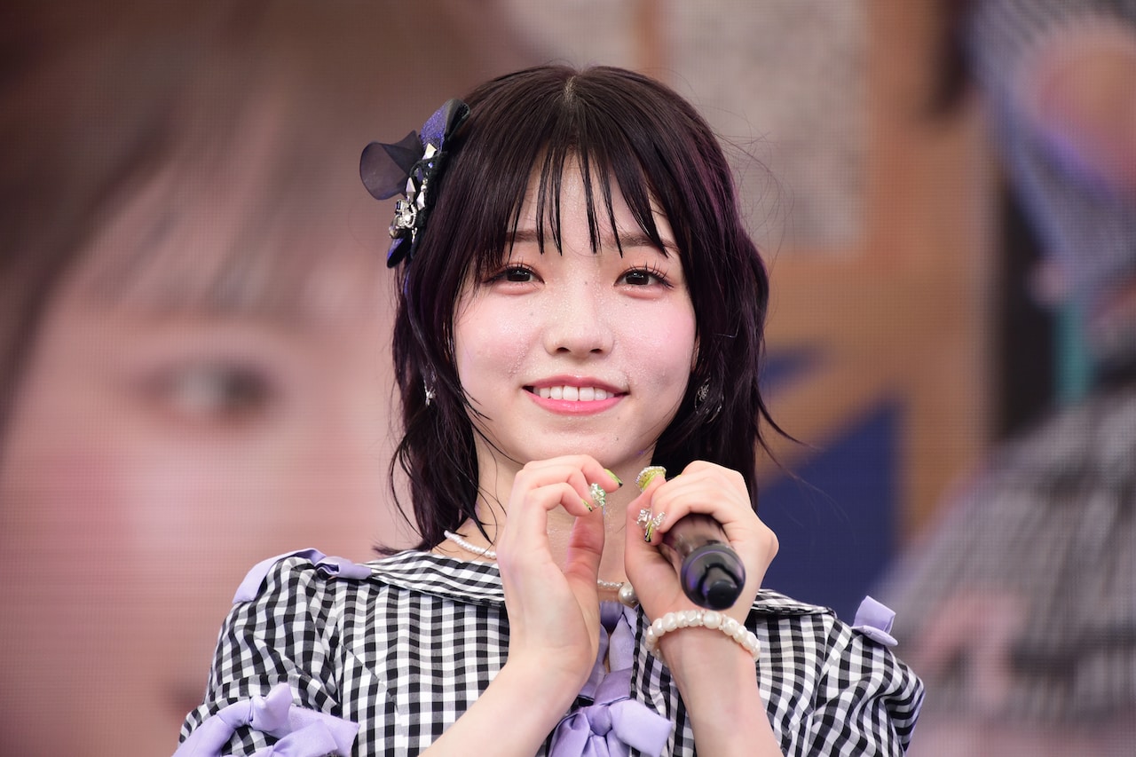 AKB48 髙橋彩音 まさかのConfession スマホ裏フレークシール