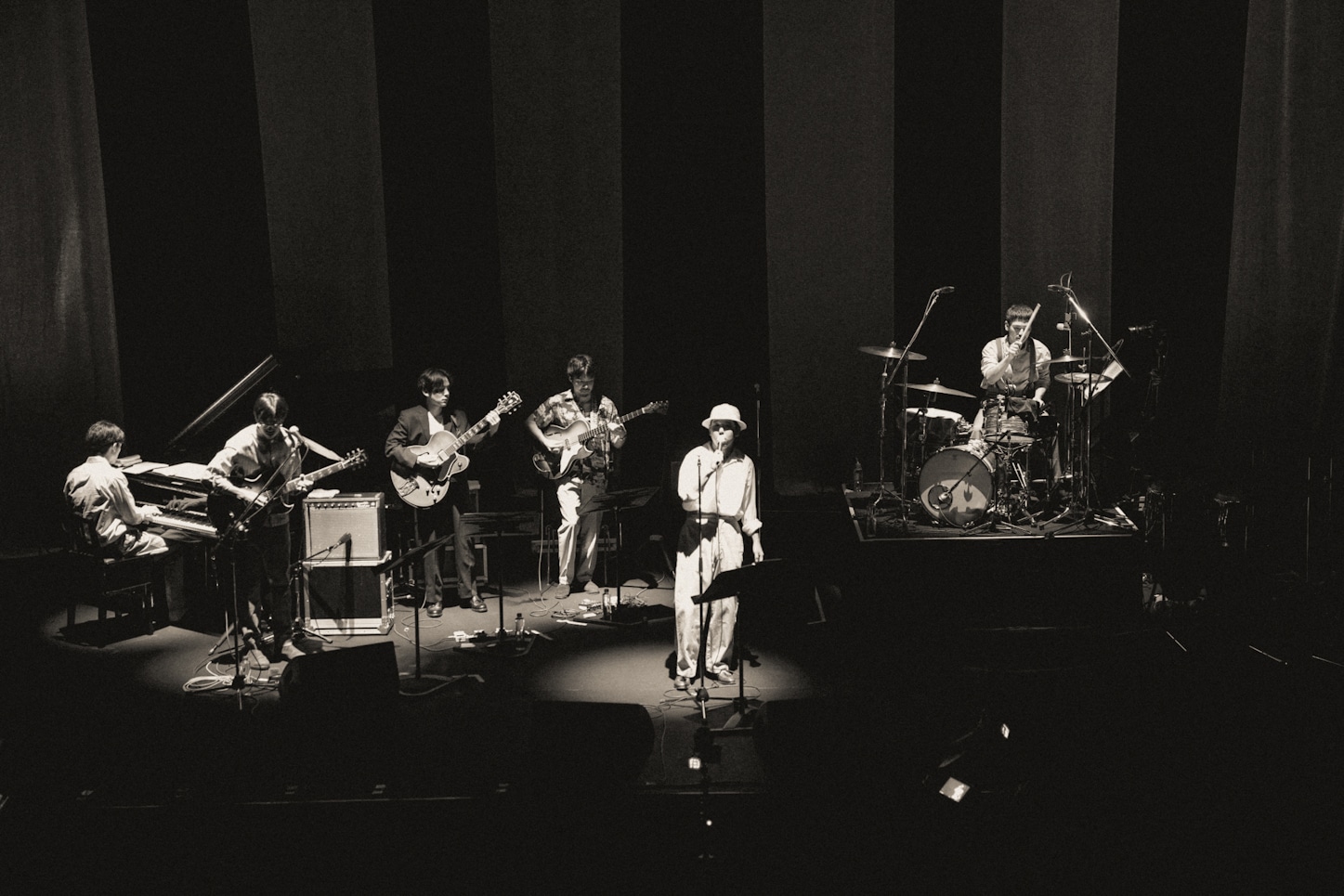 安部勇磨「Yuma Abe “Surprisingly Alright” Show at Sogetsu Hall」の様子。（Photo by Asami Nobuoka）