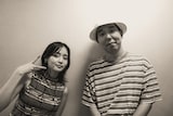藤原さくら(Cho)と安部勇磨(Vo)。(Photo by Asami Nobuoka)
