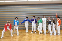 各々のドッジボールを表現する超特急。