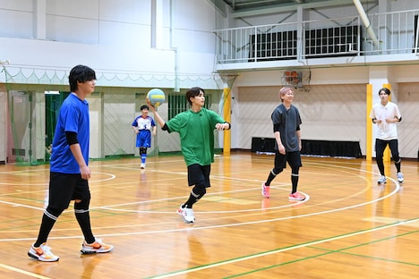 超特急とVegaesの試合の様子。