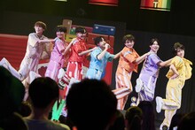 THE SUPER FRUIT（撮影：上溝恭香）