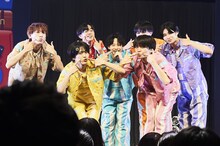 THE SUPER FRUIT（撮影：上溝恭香）