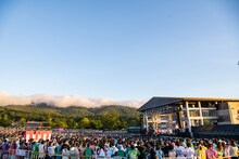 「エビ中 夏のファミリー遠足 略してファミえん in 山中湖 2023」の様子。