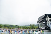 「エビ中 夏のファミリー遠足 略してファミえん in 山中湖 2023」2日目の様子。