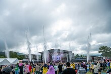 「エビ中 夏のファミリー遠足 略してファミえん in 山中湖 2023」2日目の様子。